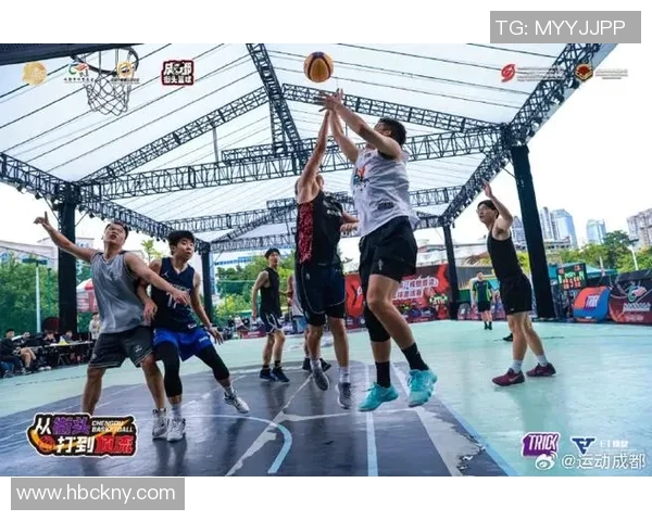 成都篮球队实力变革引发热议球迷期待新赛季的精彩表现与挑战