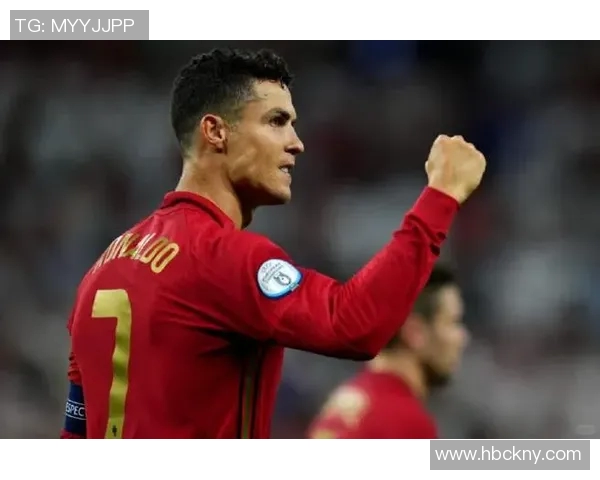 足球巨星C罗的标志性形象与影响力解析